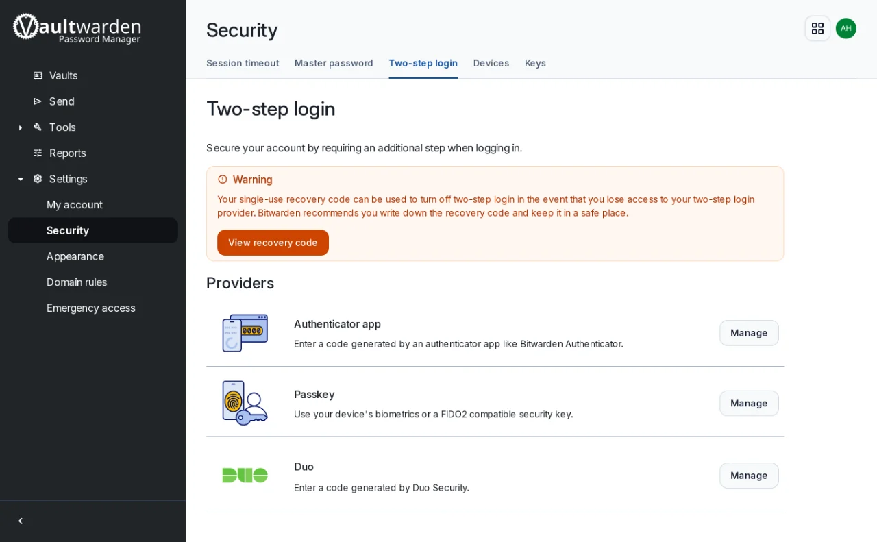 Настройки двухфакторного входа с приложением-аутентификатором, passkey и Duo